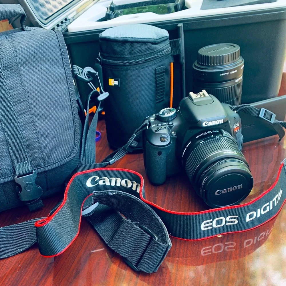 Complete Set Canon Camera with Extra Lens
